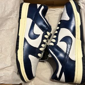 Nike Dunks White and Navy Midnight